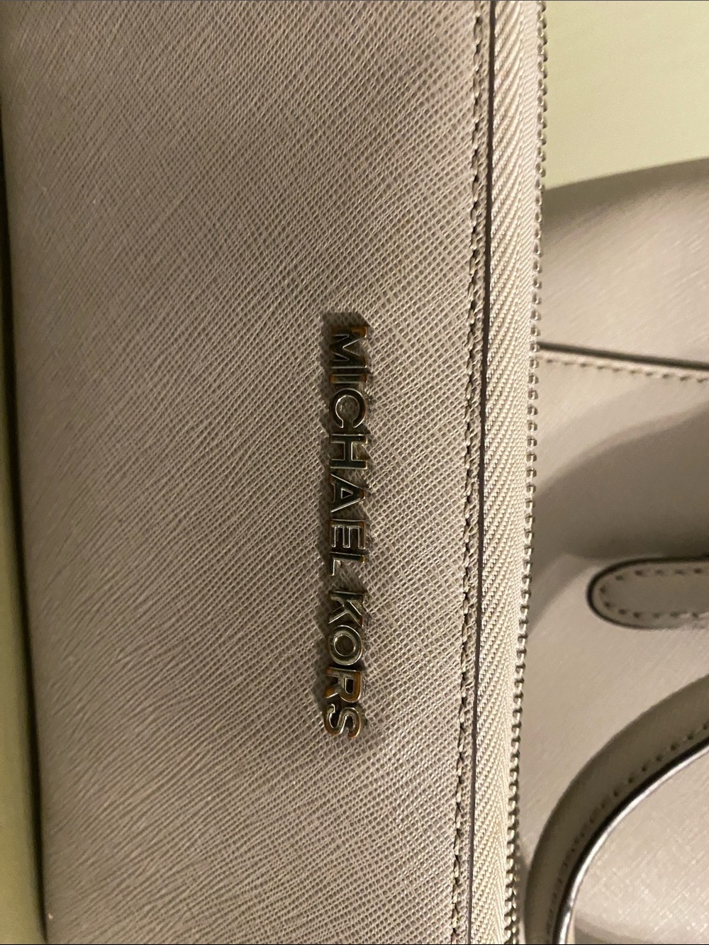 Michael Kors Light Gray Satchel with Matching Wristlet - Picture 3 of 12